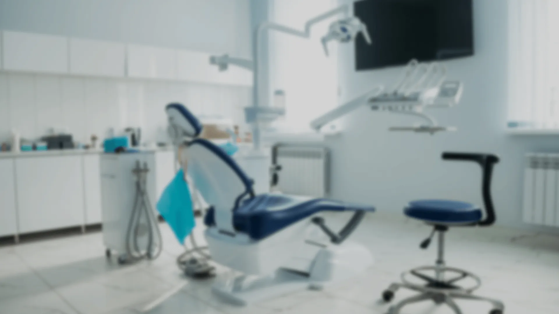 Blurred image of dentist's office