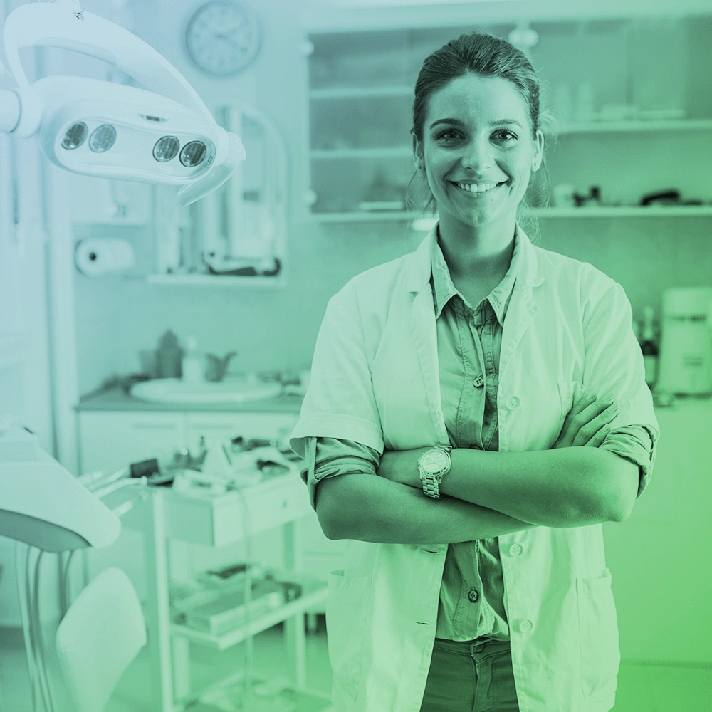 Portrait photo of a dentist